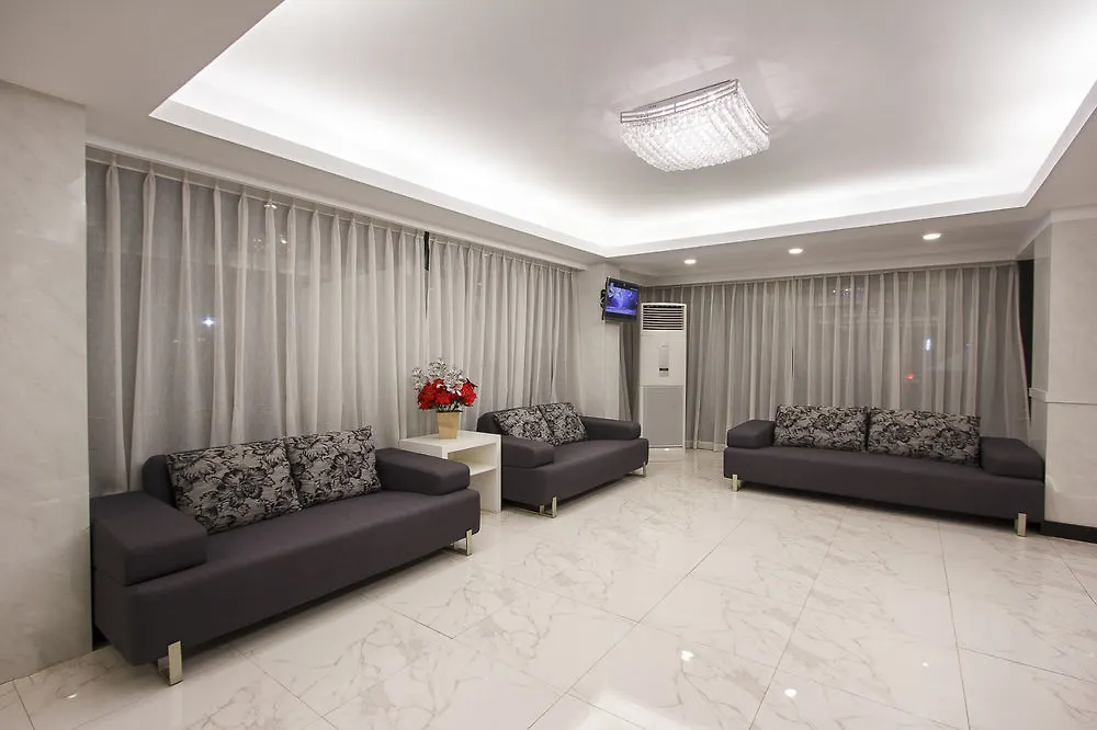Hotel Esta Yangon